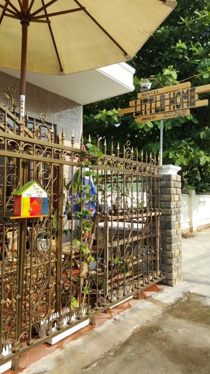 Little Home Hostel Vinh Hai ภายนอก รูปภาพ
